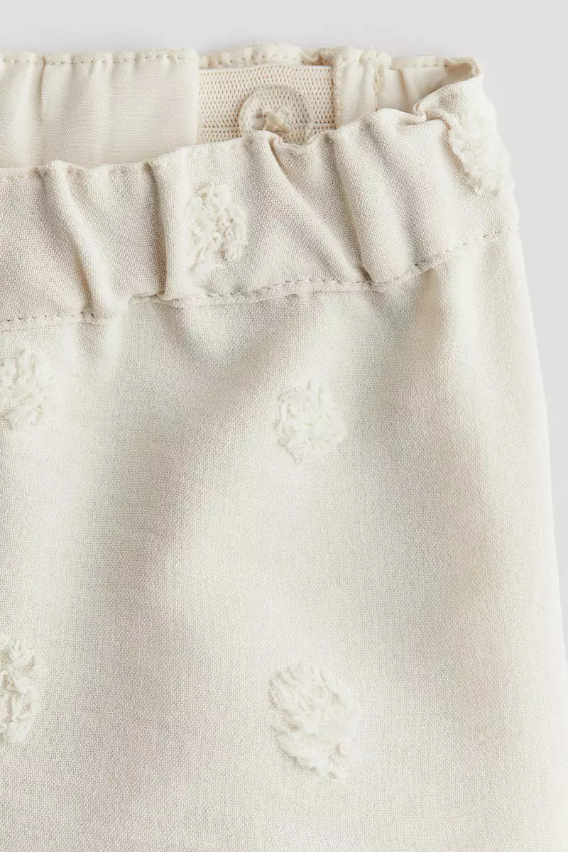 Frilled shorts