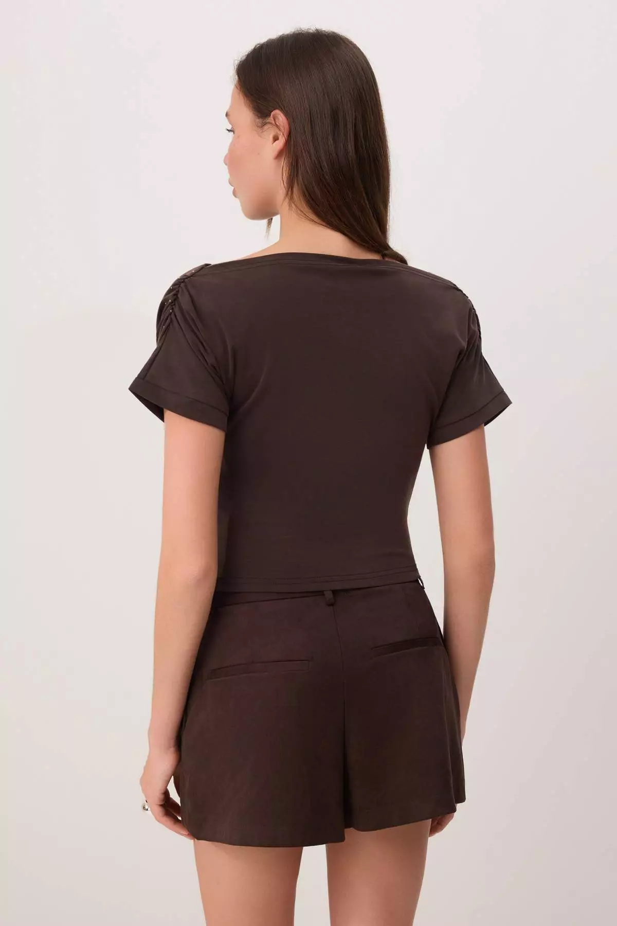 Dark Brown Premium Lyocell Content Soft Knitted Blouse With Degaje Collar Stone Detail Twoss26Bz00714