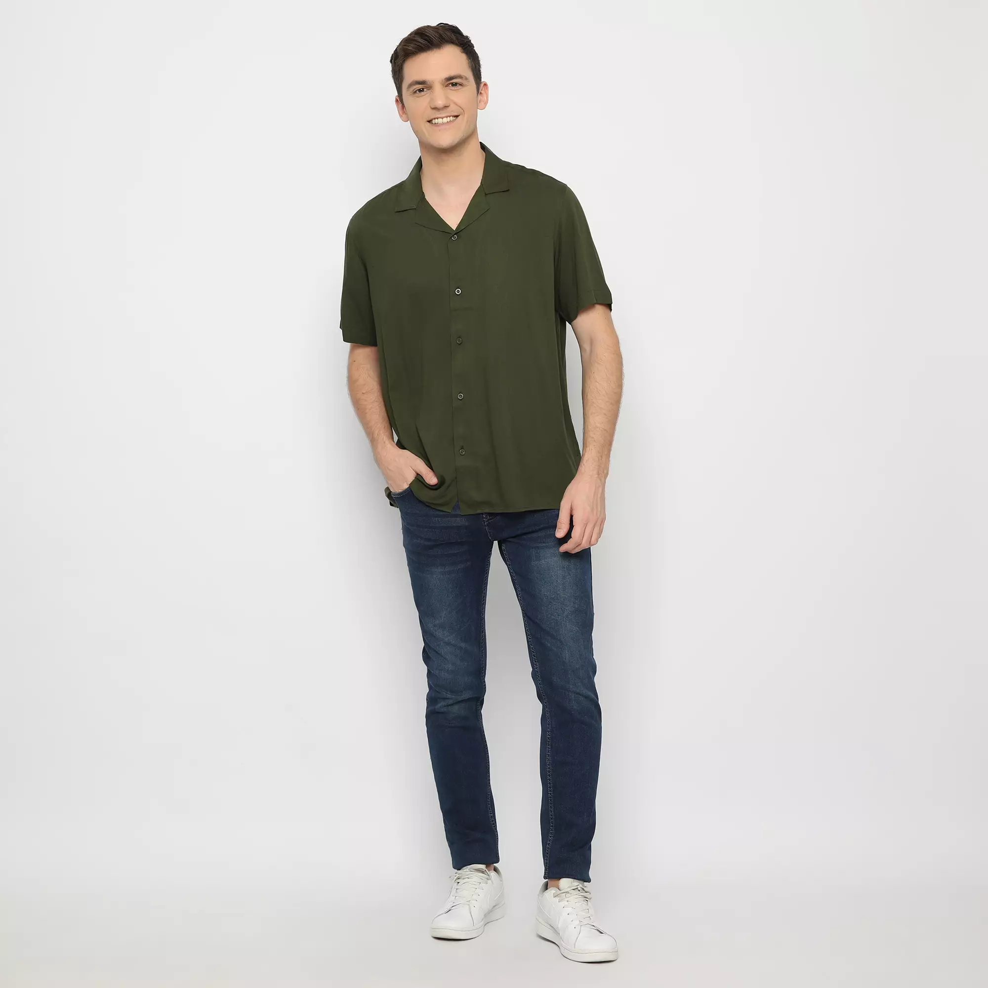 Platini Kemeja Polos Pria Kerah Hawai Katun Hijau Olive 73310