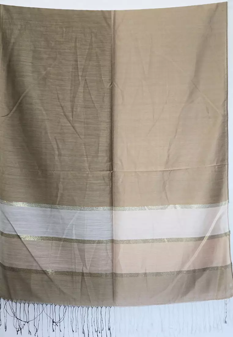 Aksesoris Scarf Wanita Raw Silk Stripes Border Shawl Syal Sutra Wanita Dusty Gold