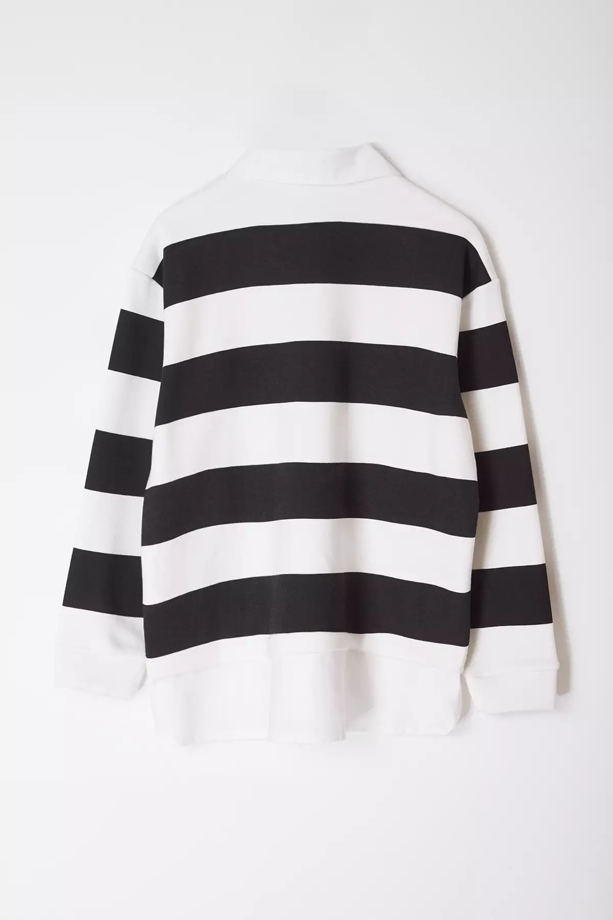 Black-White Striped Bottom Shirt Detachable Knitted Sweatshirt