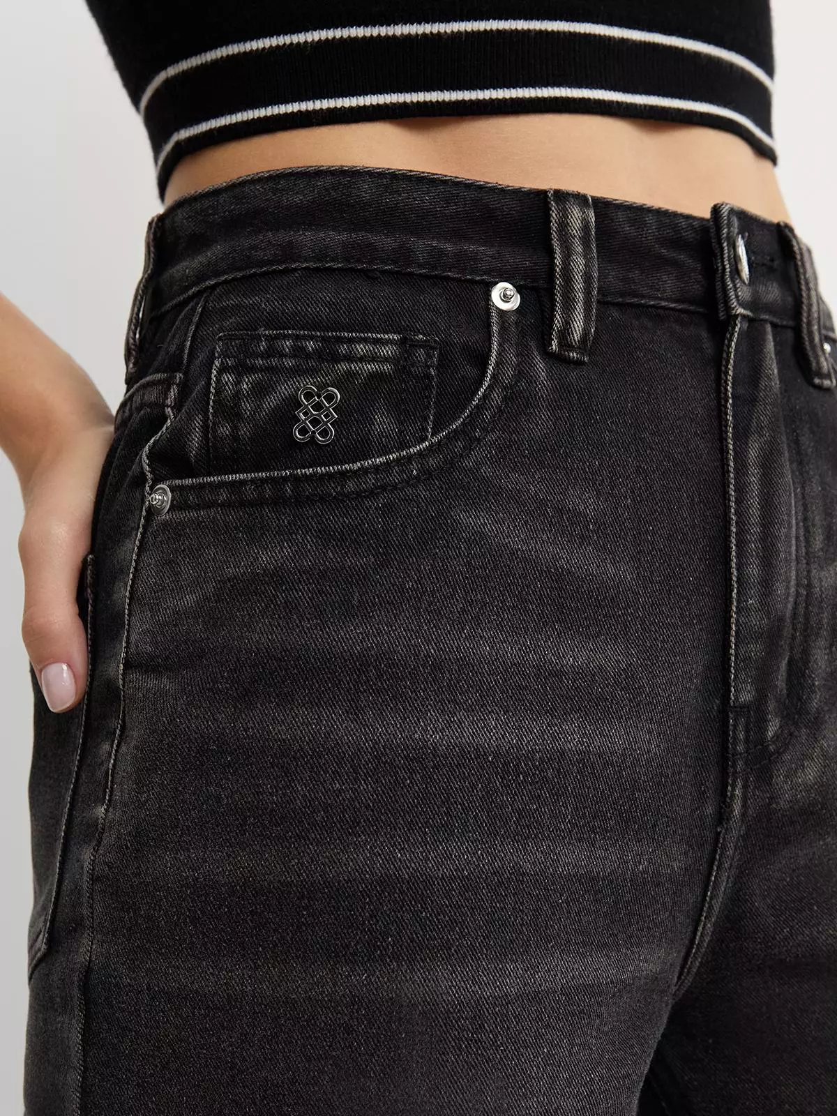 Mid Waist Wide Leg Jeans - Black