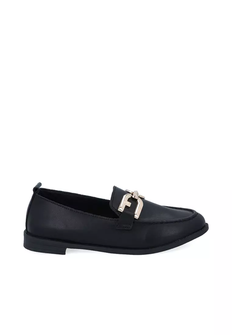 Full sale black loafers