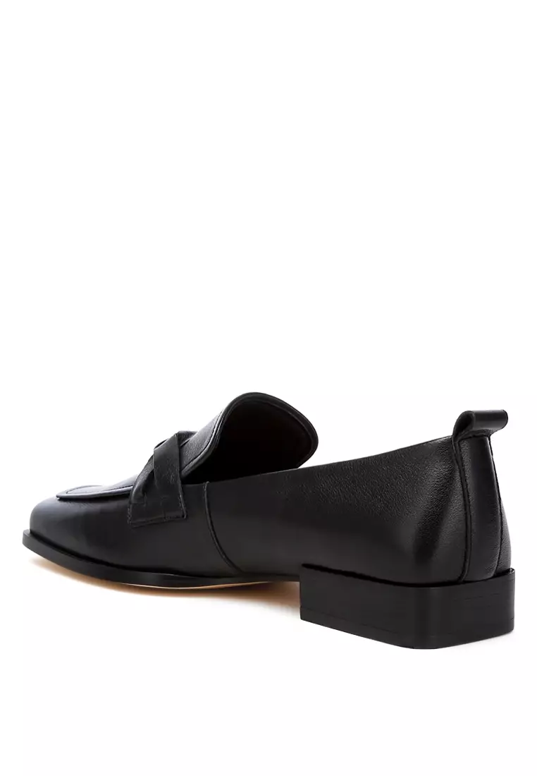 Sepatu Jalinan Kulit Imitasi Lembut Hitam