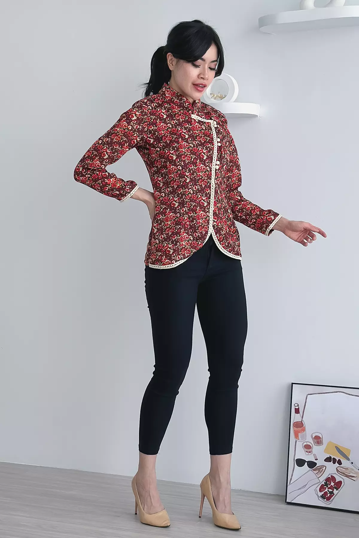 Jeng Dipha Kembangan Cokelat Kebaya Janggan