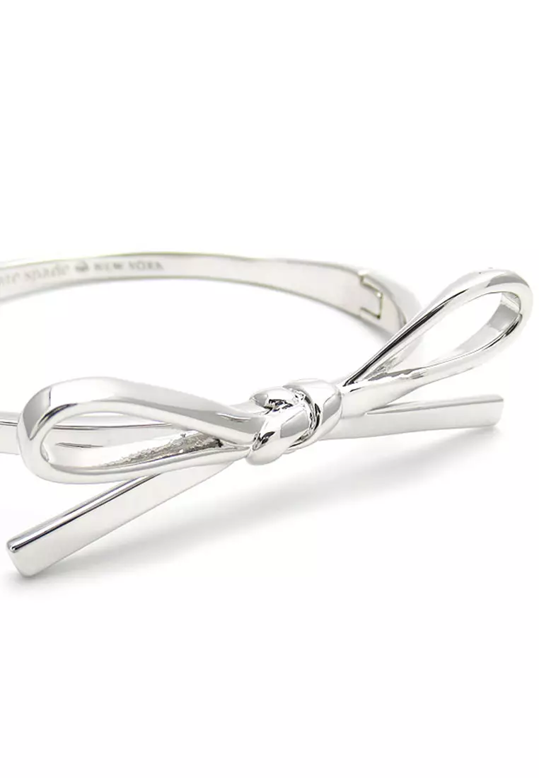 Kate Spade Skinny Mini Bow Bangle Bracelet in Silver o0ru2912