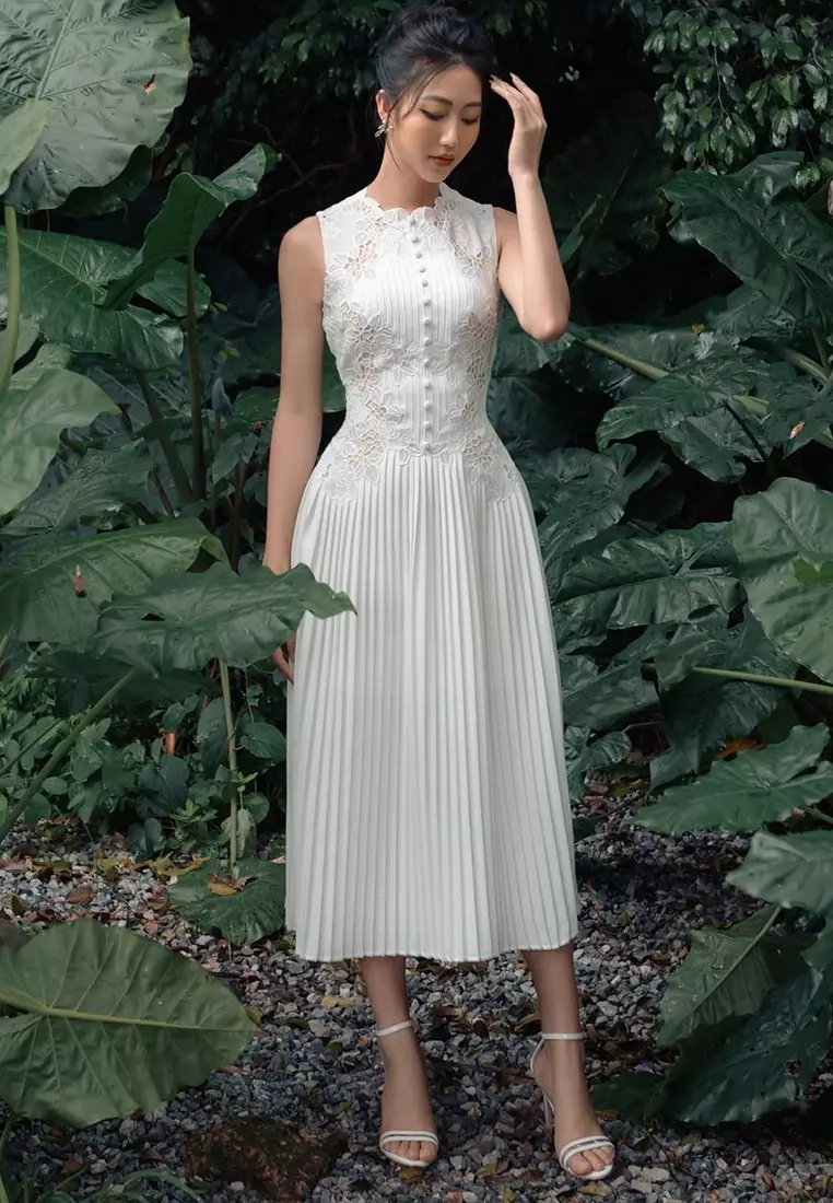 2025夏白色蕾絲無袖連衣裙CA24032639W