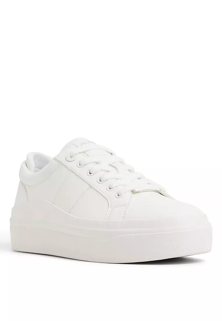 Brynlee Sneakers