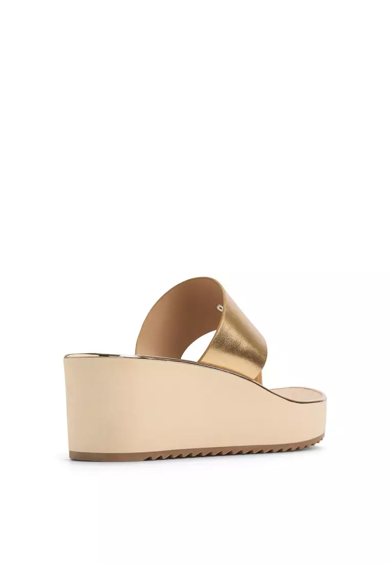 Penelopy T-Strap Wedges