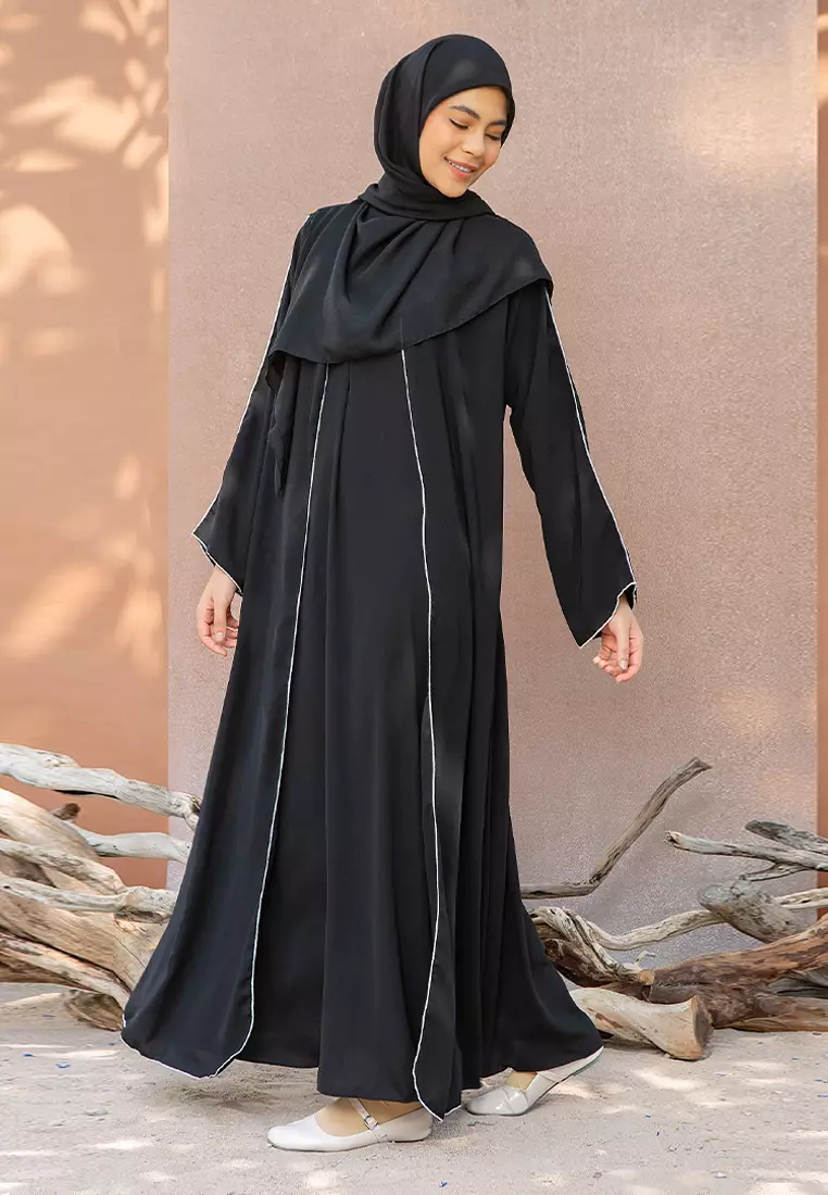 Aisha Abaya Black
