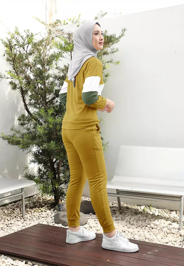 Training Set Olahraga Wanita Aestra Knit Palet Color -  Mustard Sunshine