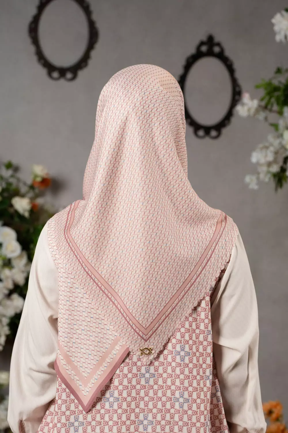 Klamby - Romely Scarf Gading Bromelia