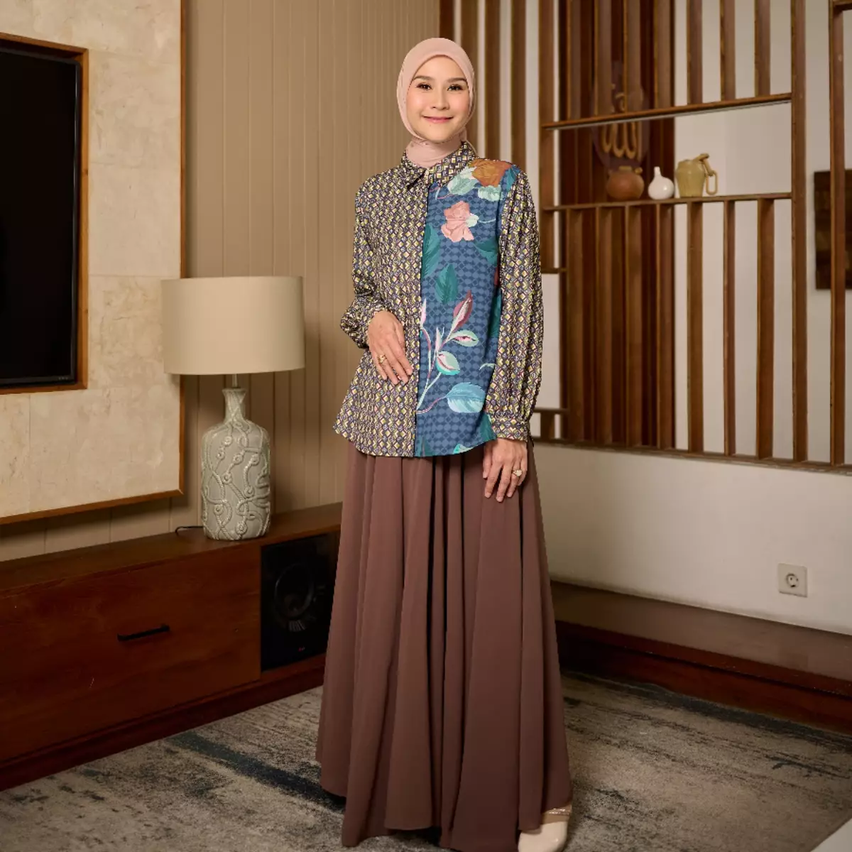 Jual ZM [New Collection] ZM Zaskia Mecca - Mavka Navy Blouse Kemeja ...