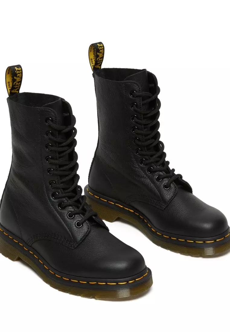 dr martens 1490 black smooth