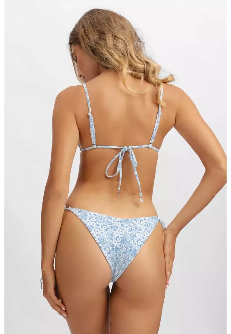 Kelly Triangle Bikini Top / Blue Blossom