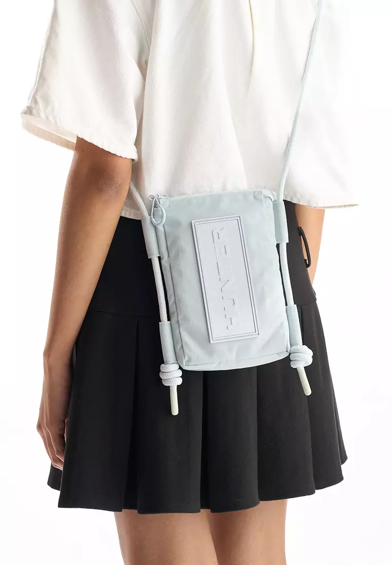 HUNT☆Wanderer Sherpa Phone Pouch - White Willow Buy Hunter Boots TRAVEL RIPSTOP PHONE POUCH 2025 Online | ZALORA