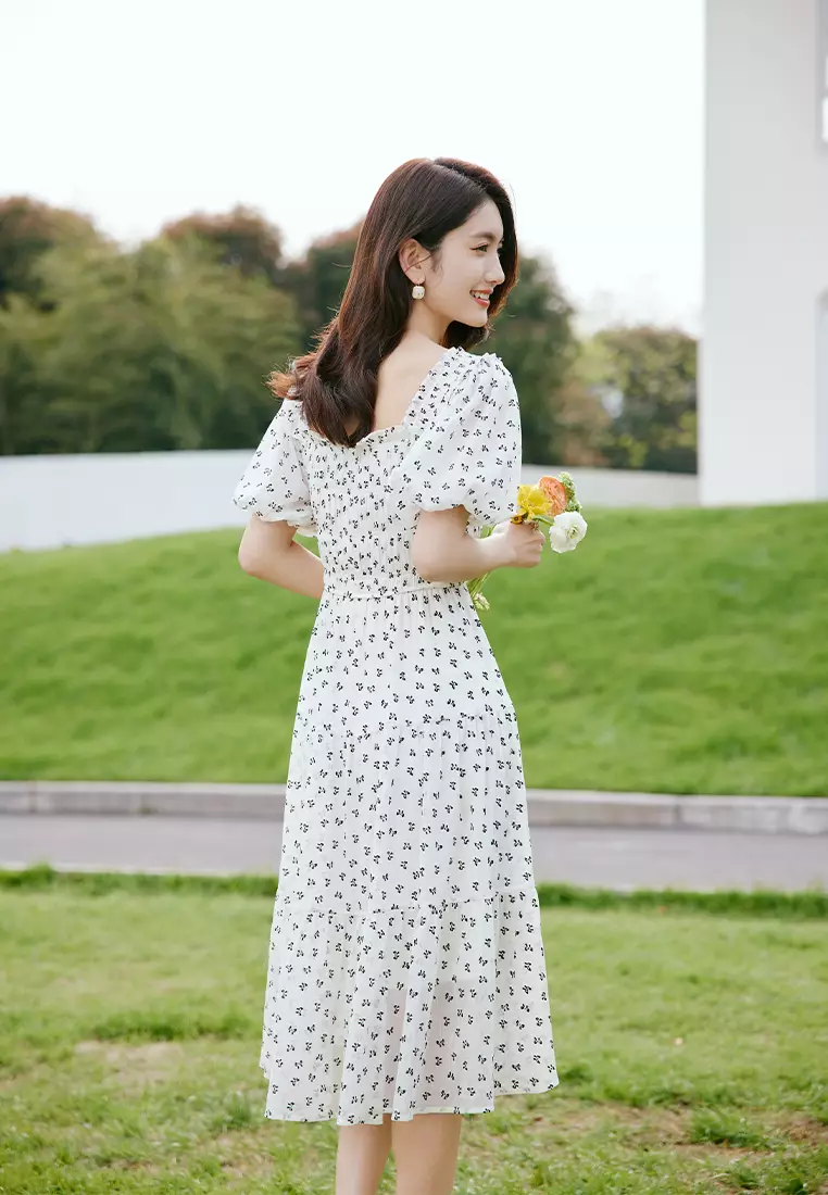 Polka Dot Puff Sleeve Ruffle Hem Dress