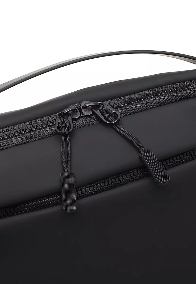 Men's Sling Bag / Crossbody Bag - Black