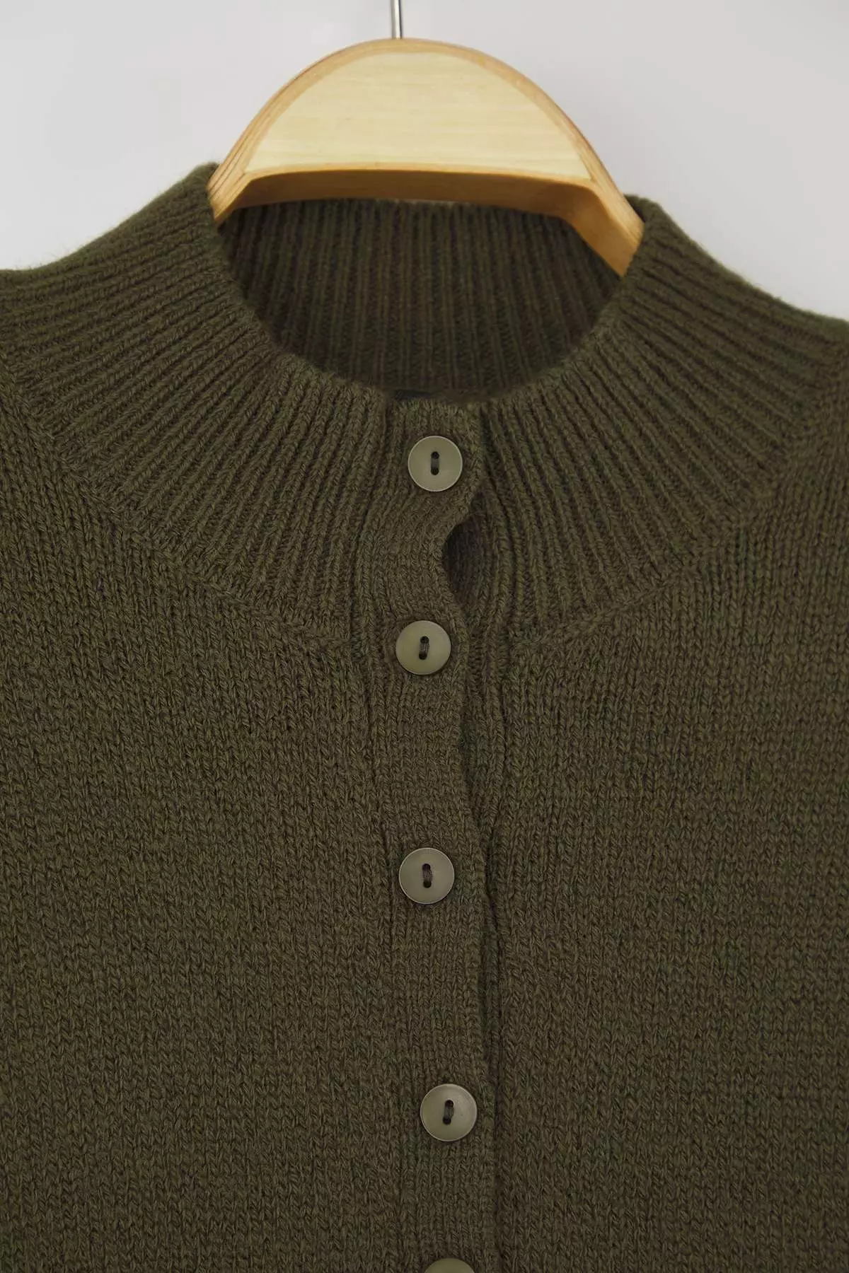 Wardrobe Essentials Khaki Soft-Textured Knit Sweater | Twoaw26Kz00074