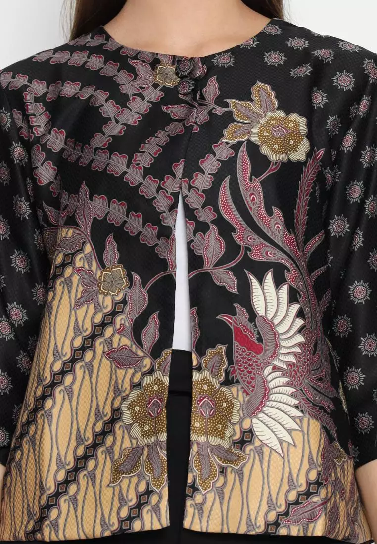 Blazer Batik Wanita - Bhatara Batik Tasya - Atasan Batik Modern Lengan Panjang