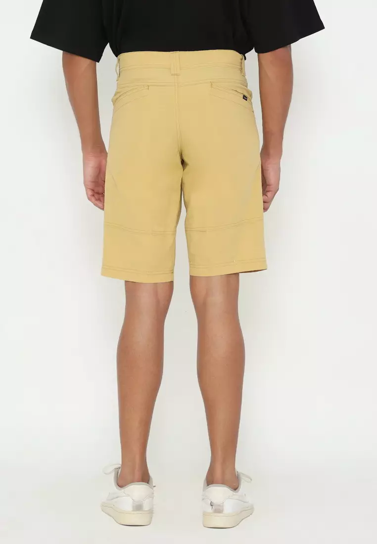 POLICE Celana Pendek Cargo Parasut Kantong Zipper Regular Fit Pria