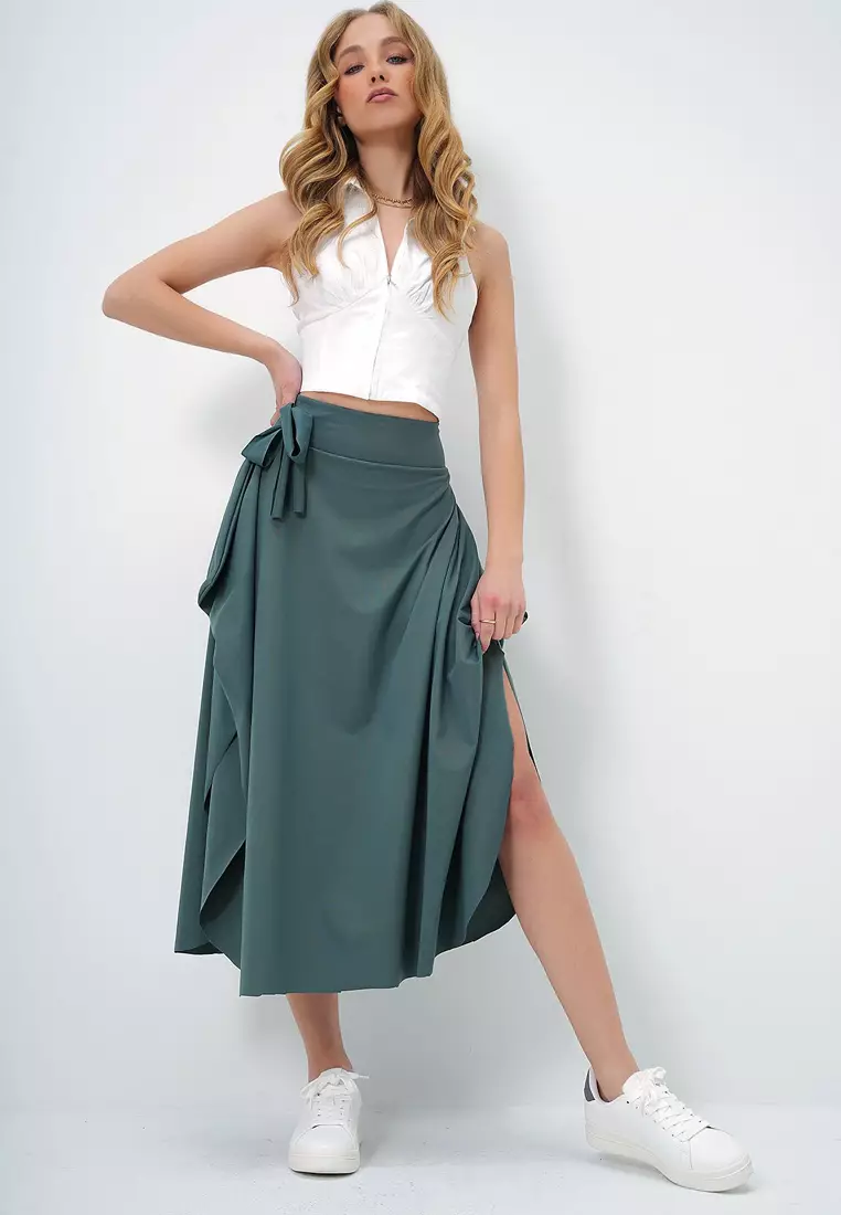 Green Ethnic Pattern Midi Asymmetric Regular Skirt
