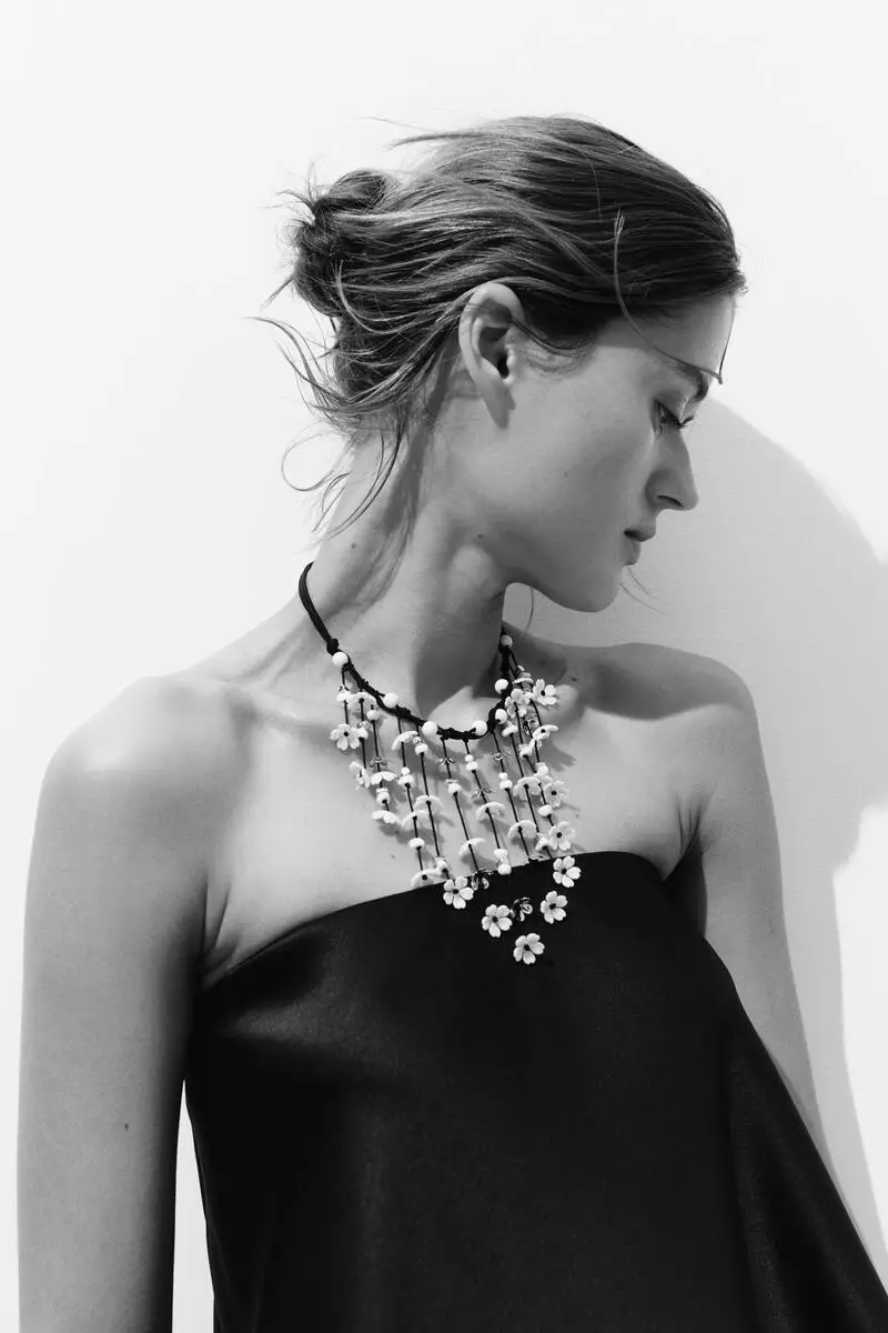 Waterfall cord necklace