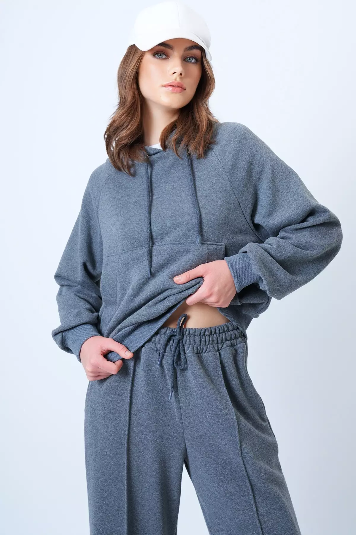 Anthracite Hooded Cropped Sweatshirt With Kangaroo Pocket And Comfortable Cut Trousers Bottom Top Set A