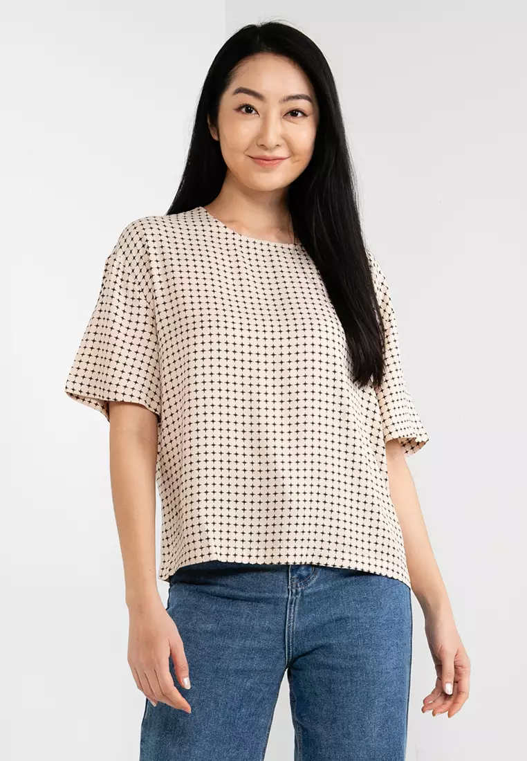 Buy Women's Tops | Sale Up to 90% Off @ ZALORA HK