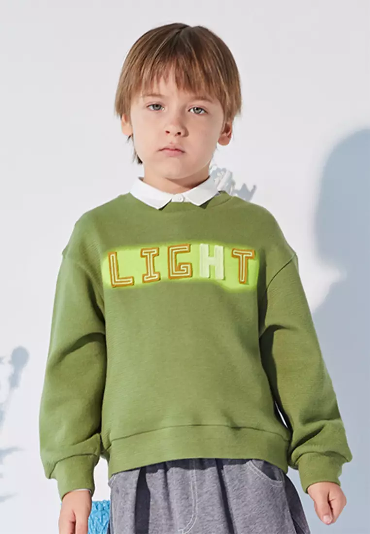 男大童短款卫衣字母贴布绣卫衣