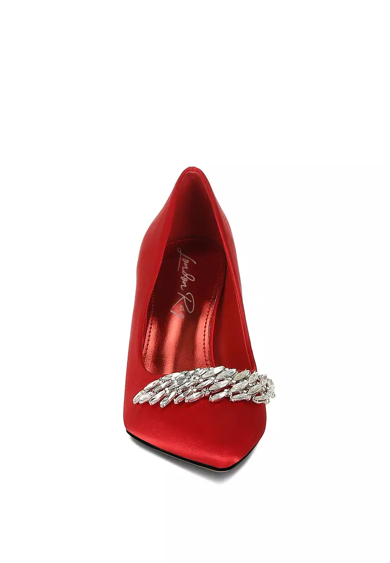 Bros Berlian Imitasi Detail Satin Pumps Warna Merah
