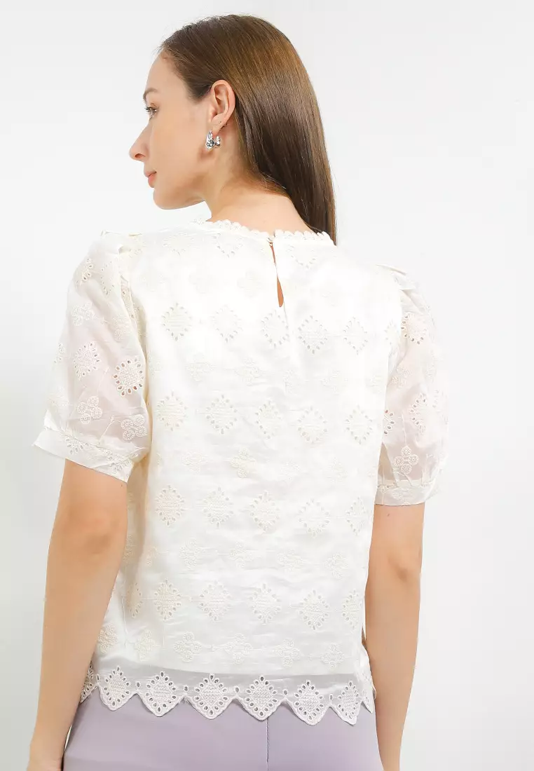 S/S Side Flap Emb Blouse