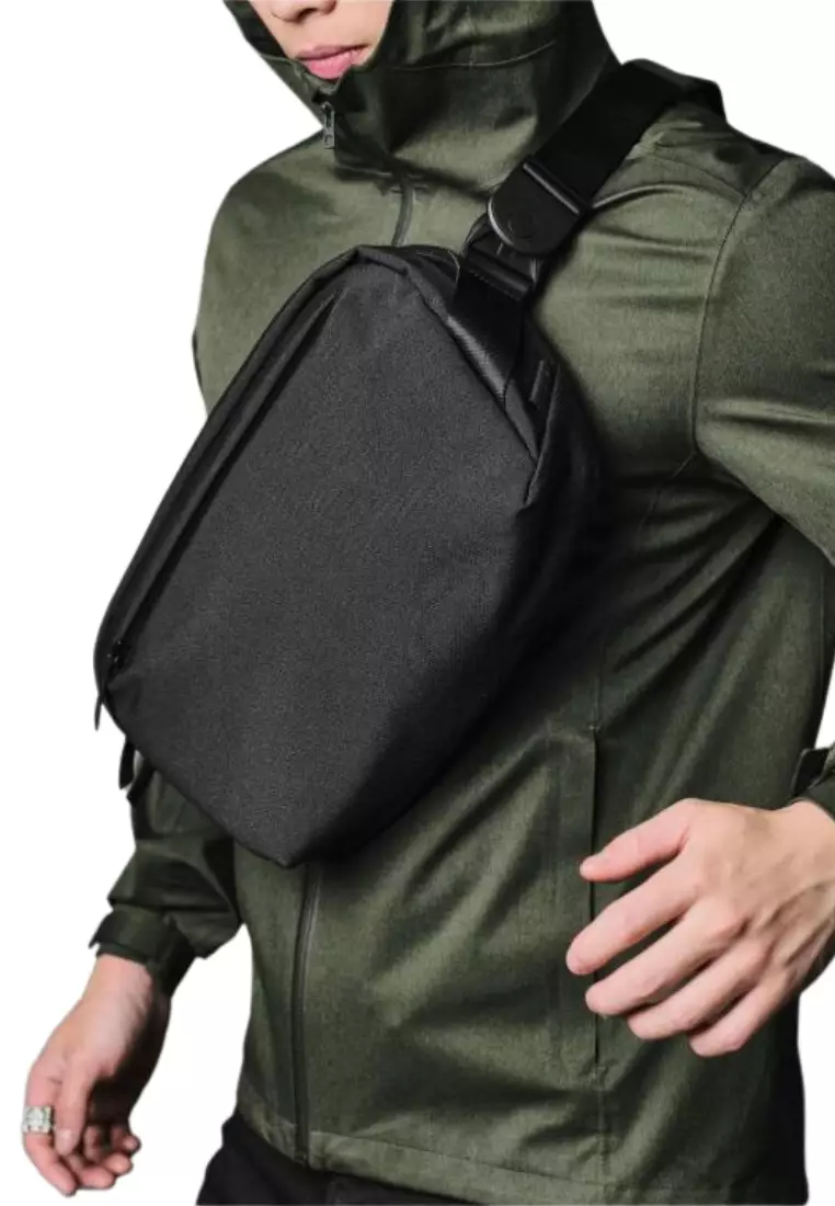 Buy Alpaka ALPAKA GO SLING AXOFLUX 600D (BLACK) 2026 Online | ZALORA