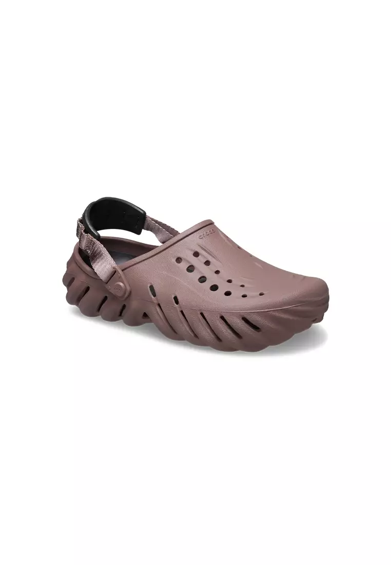 Discount on Crocs  shoes - SKU: Echo Clog in Truffle
