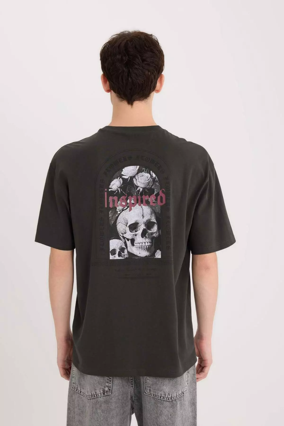 100% Cotton Boxy Fit Crew Neck Back Printed Short Sleeve T-Shirt D5601Ax25Sp