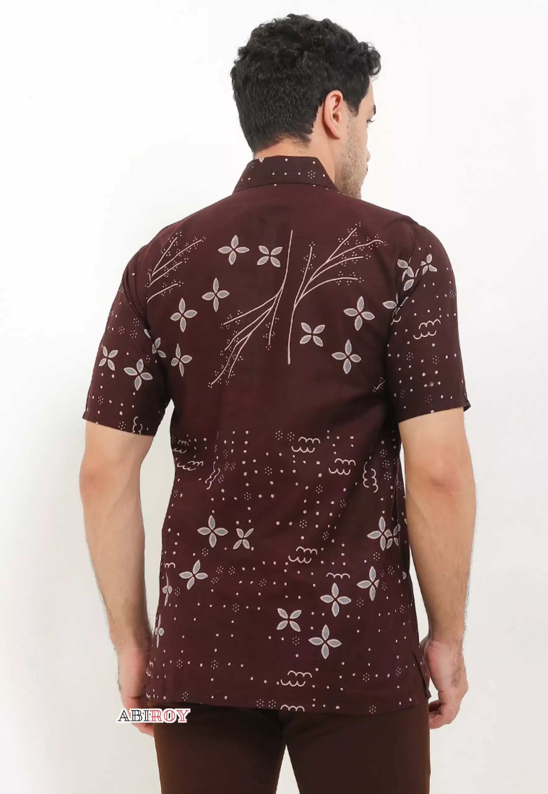 Wisandra Mahogany Kemeja Batik Pria Premium Slimfit Lengan Pendek NLN