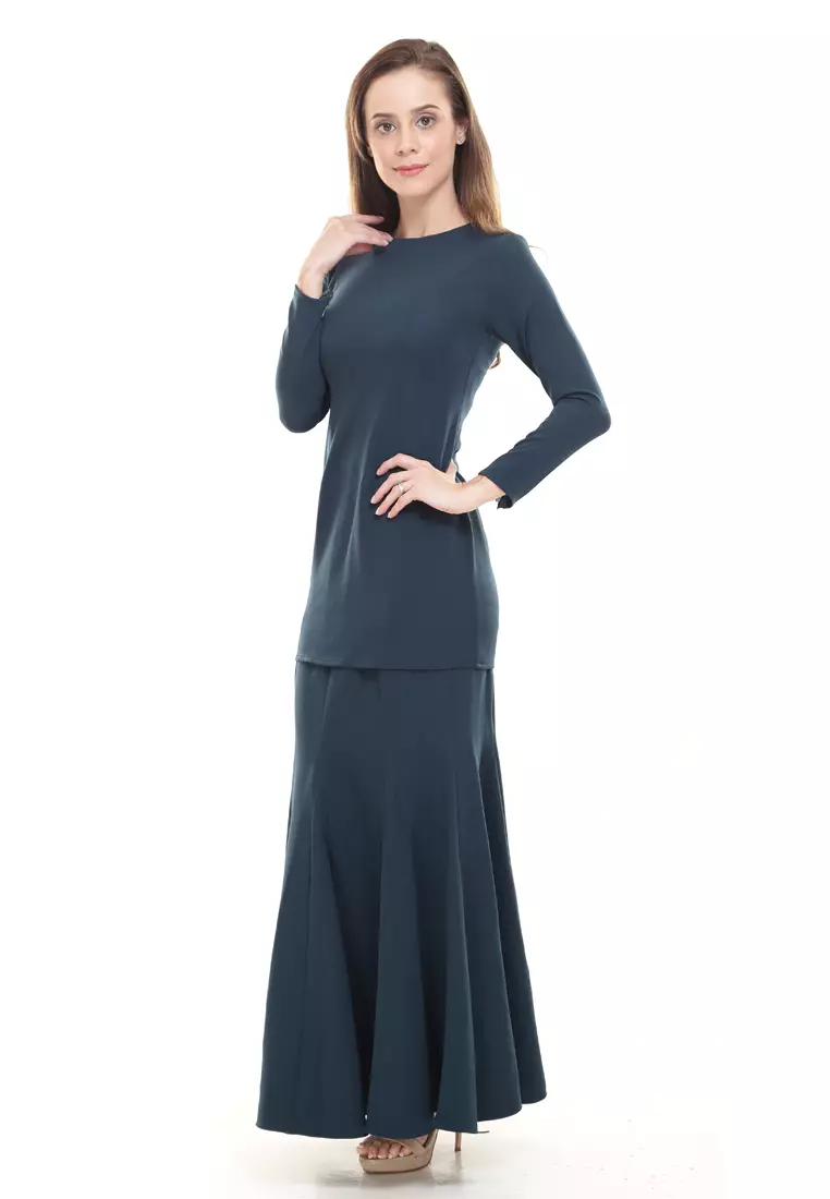 Rina Kurung in Emerald