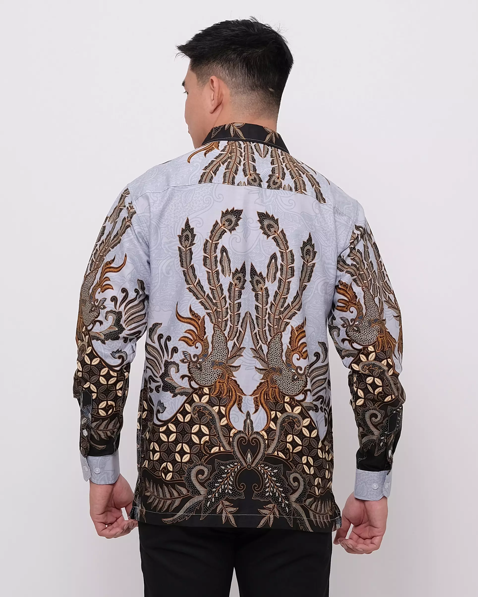 Andre Michel Kemeja Batik Lengan Panjang Biru Muda 16734