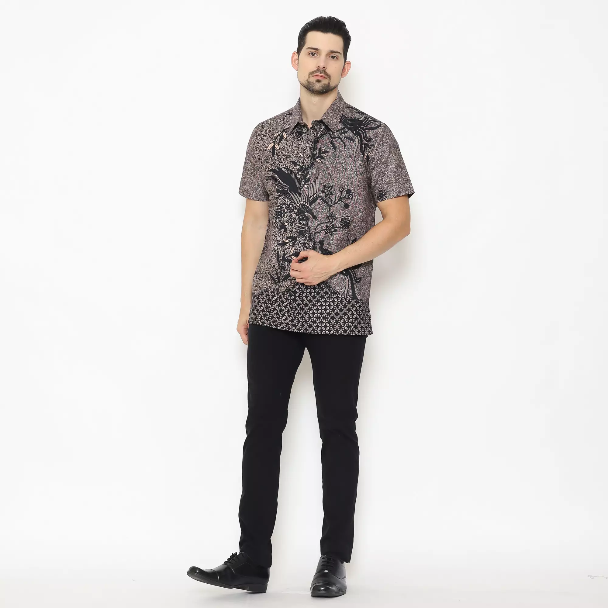 MAGINOT BATIK FURING EXCLUSIVE VERKHA Batik FURING EXCLUSIVE Pria Slim Fit Lengan Pendek