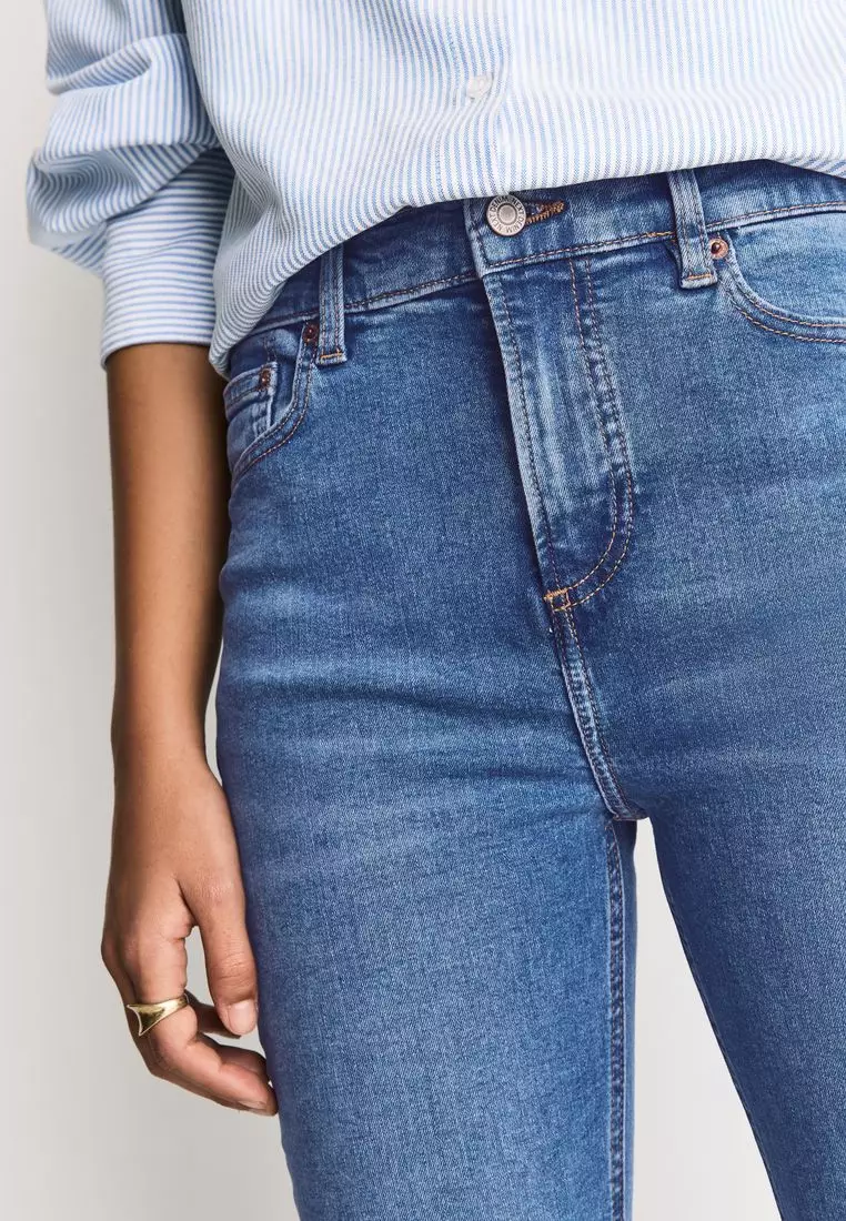 Mid Rise Stretch Bootcut Jeans