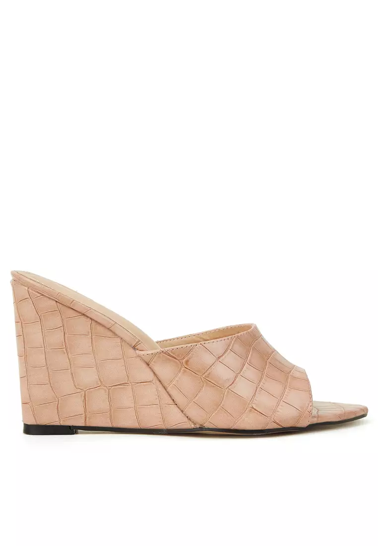 Discount on Twenty Eight Shoes  shoes - SKU: Crocodile Texture Cork Wedge Sandals Wty2139-1