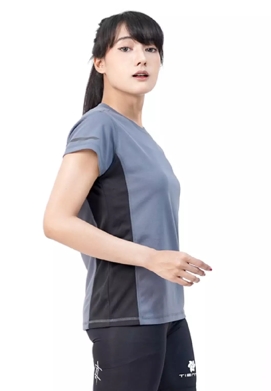 Tiento Kaos Olahraga Lari Baju Running Gym Dry Fit Extra Lite Wanita
