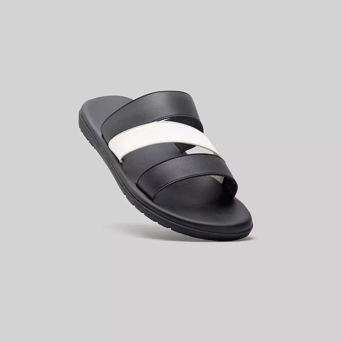 Cogen Sandal Pria Kulit Sendal Slop Nyaman -  Feel Nufort - Cello Black White Warna Cello Black White