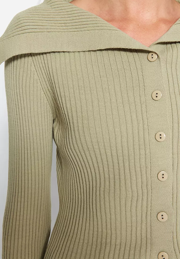 Crop Turn-down Collar Knitwear Cardigan