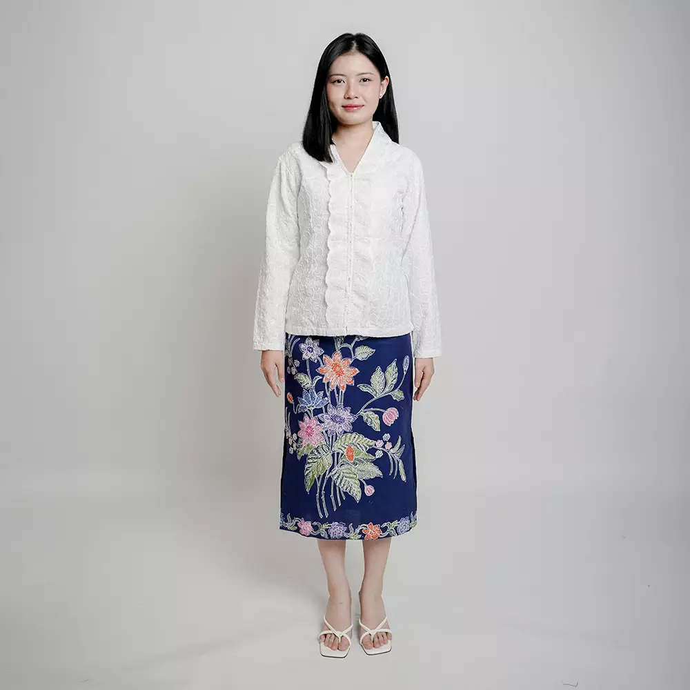 KEBAYA BENA WHITE