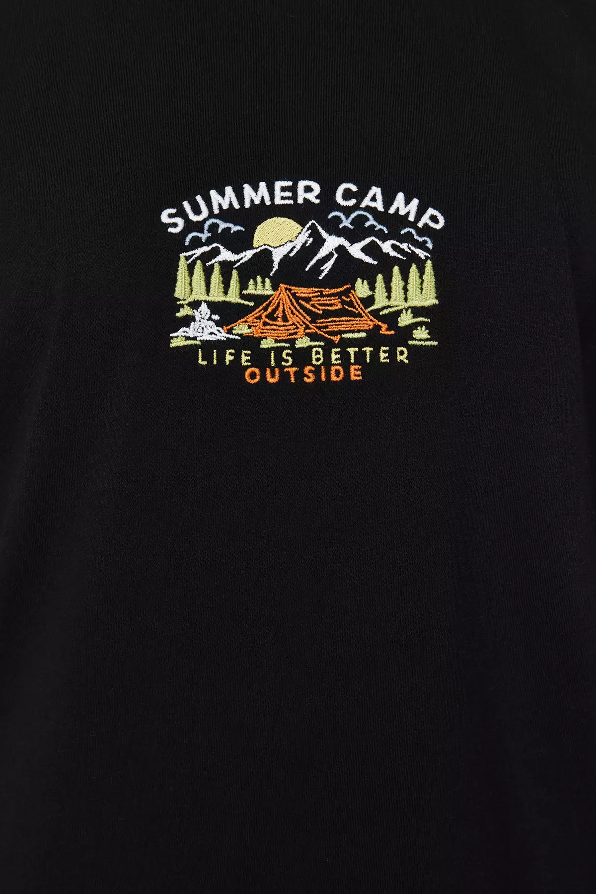 Black Oversize/Wide Fit Short Sleeve Scenic Embroidery 100% T-Shirt Tmnss23Ts00243