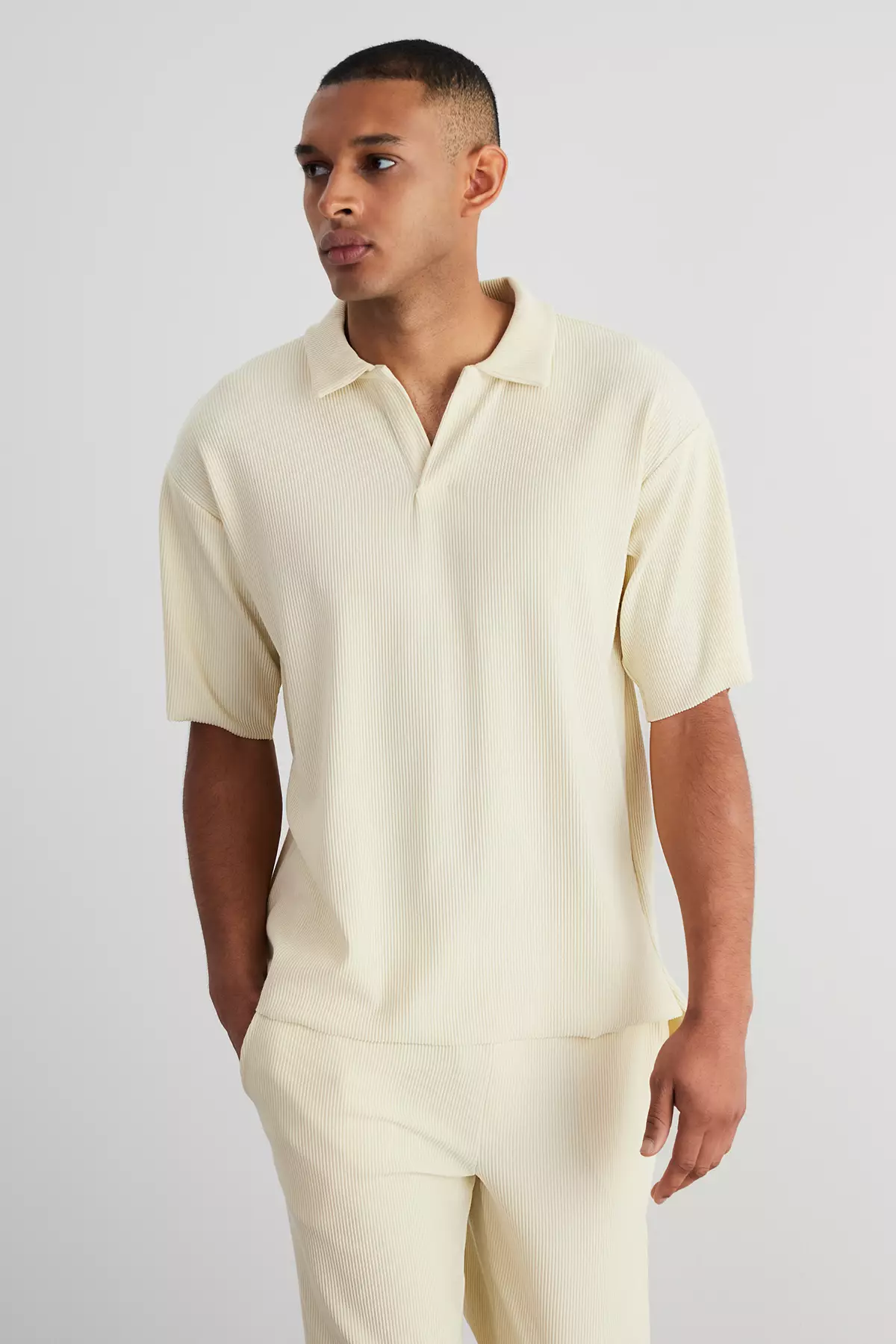 Textured Wrinkle Free Polo Shirt