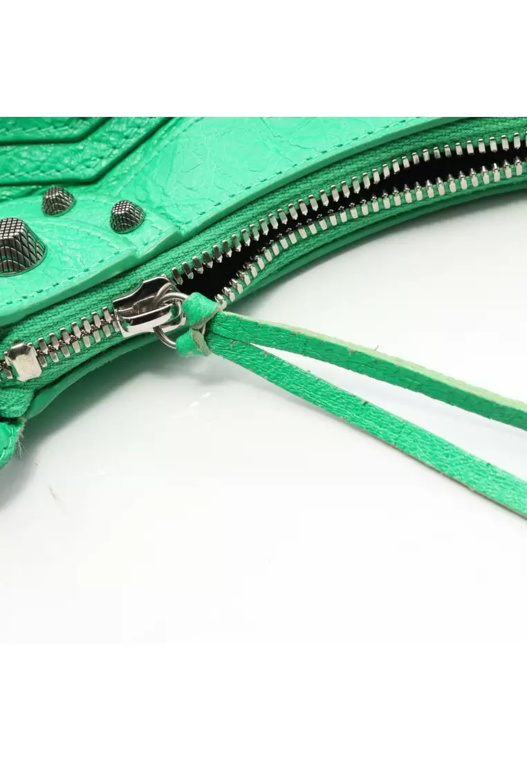 Pre-Loved BALENCIAGA LE CAGOLE Shoulder bag leather green