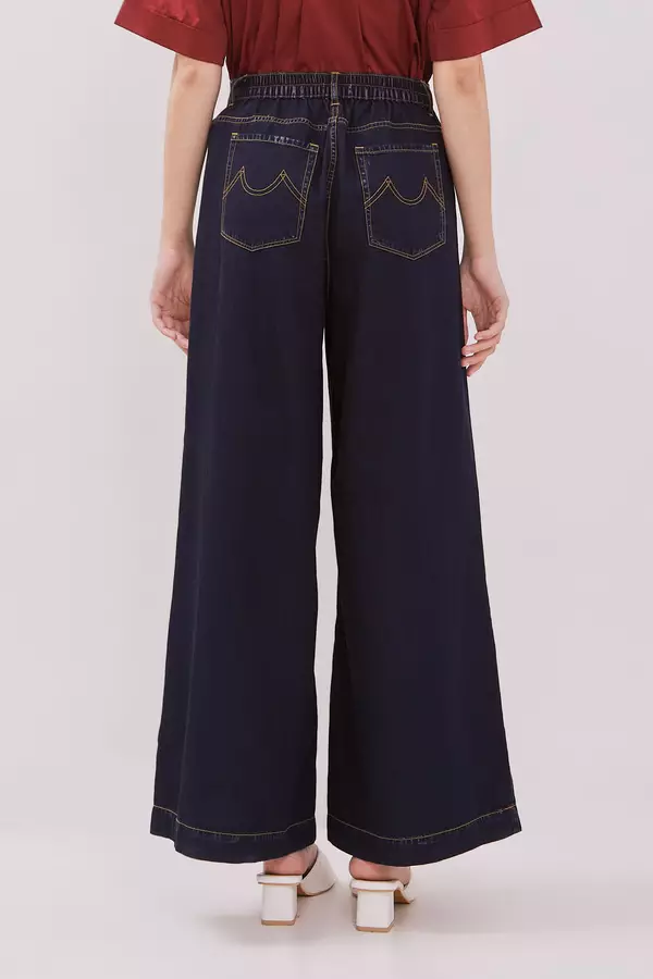MINIMAL - MN314 - High Waist Flare Jeans - Navy Warna Navy