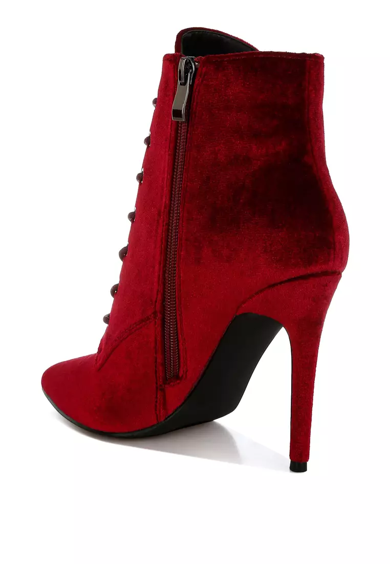 Sepatu bot hak tinggi beludru warna merah anggur